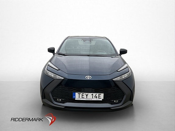 Toyota C-HR 2 of 30