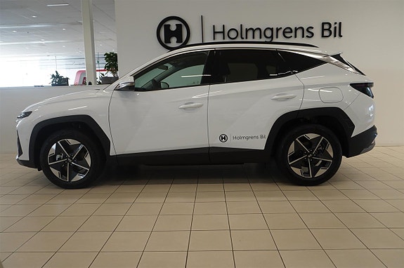 Hyundai Tucson 3 of 13