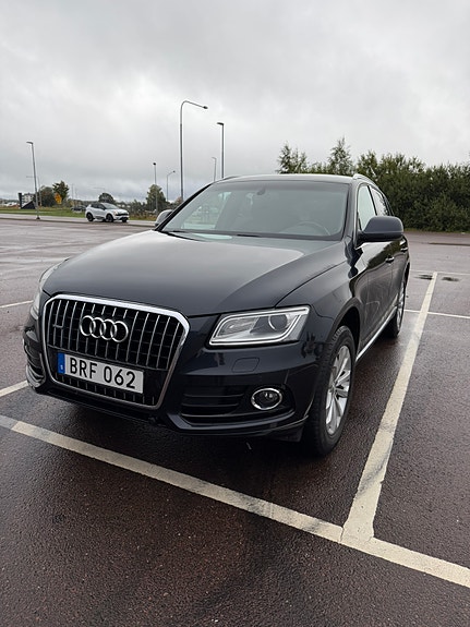 Audi Q5 2 of 7
