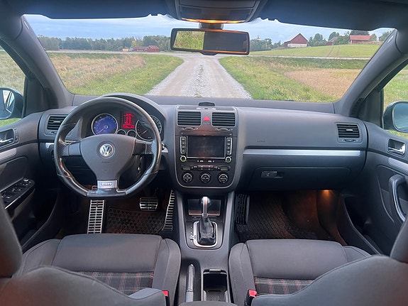 Volkswagen Golf V 8 of 11