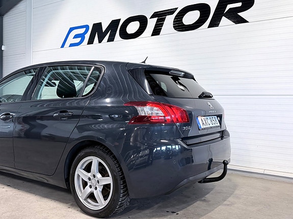 Peugeot 308 8 of 15