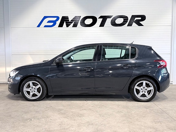 Peugeot 308 7 of 15