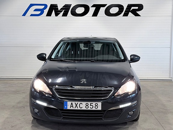 Peugeot 308 2 of 15