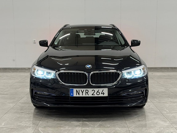 BMW 520d 3 of 30