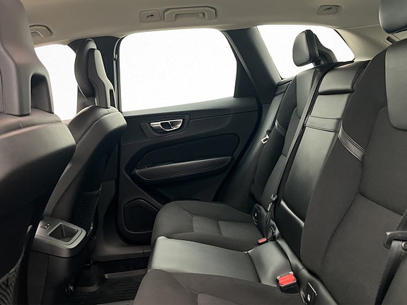 Volvo XC60 29 of 30