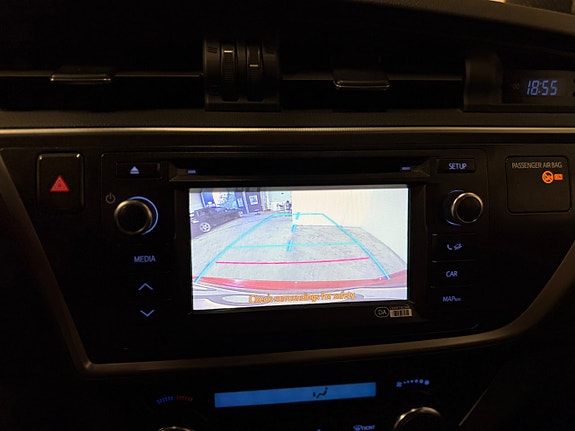 Toyota Auris 23 of 23