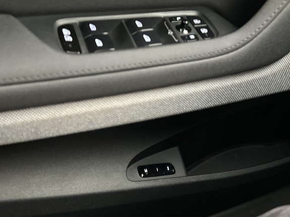 Polestar 2 13 of 30