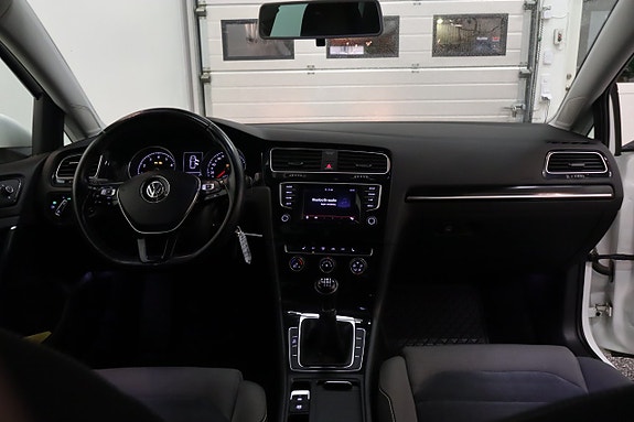 Volkswagen Golf I 18 of 18