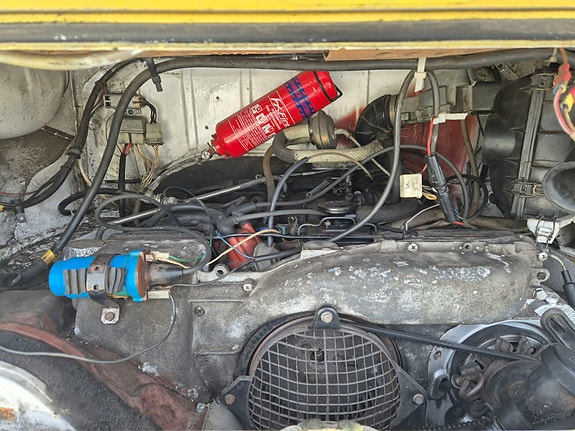 Volkswagen T2 7 of 8