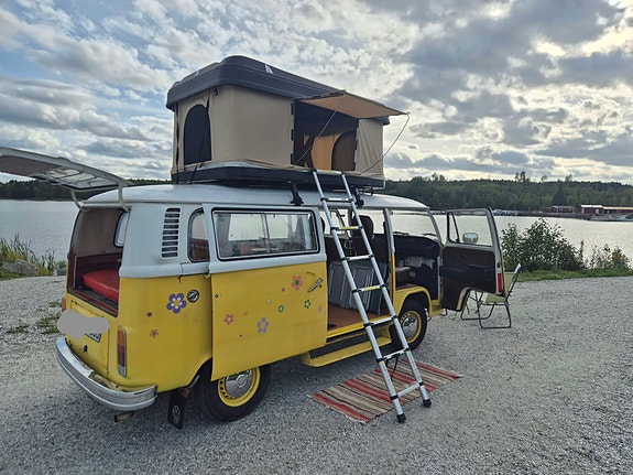 Volkswagen T2 5 of 8