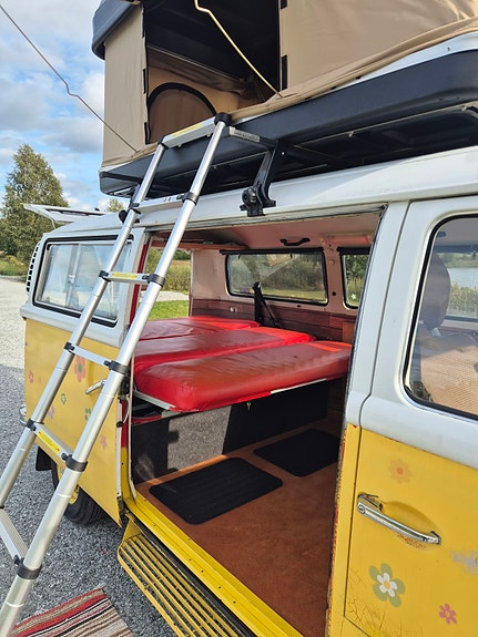 Volkswagen T2 6 of 8