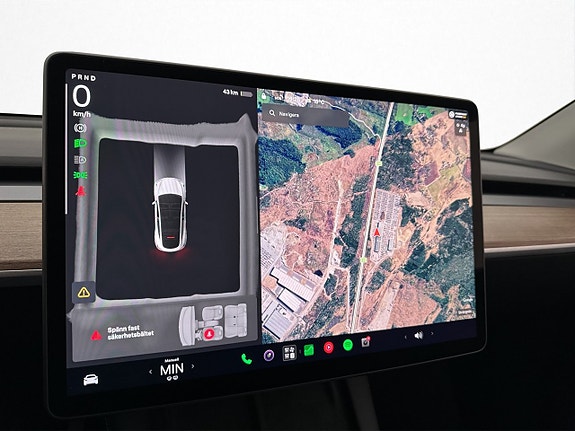 Tesla Model Y 15 of 30