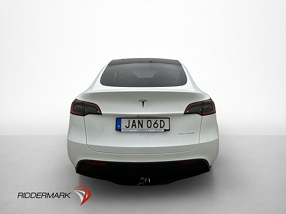 Tesla Model Y 6 of 30