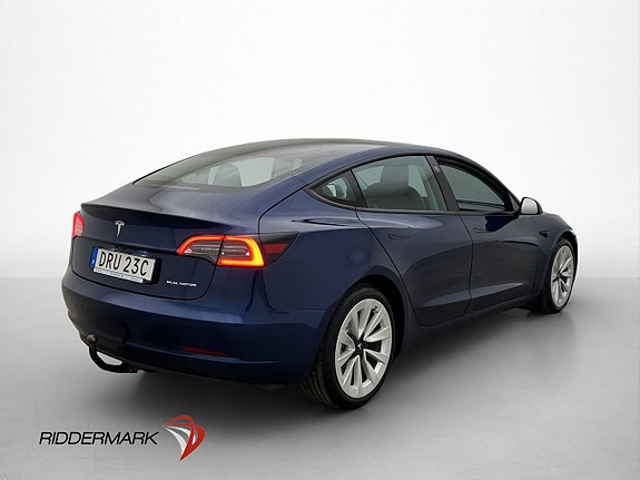 Tesla Model 3 9 of 30