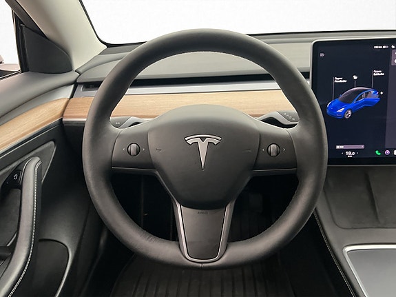 Tesla Model 3 15 of 30
