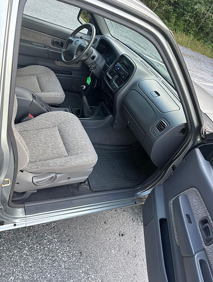 Nissan Navara 4 of 7