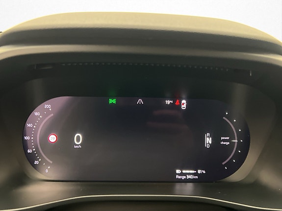 Volvo C40 18 of 30