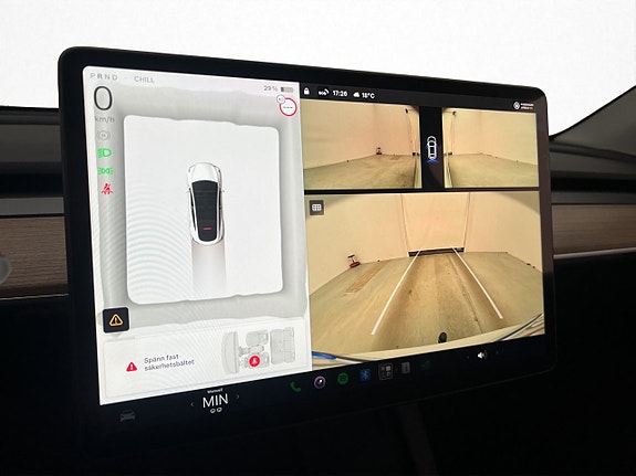 Tesla Model Y 24 of 30
