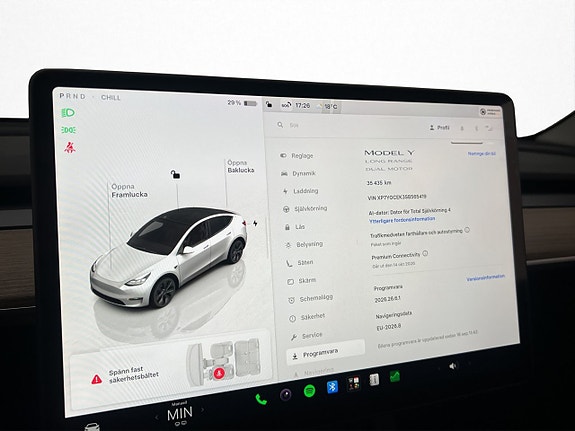 Tesla Model Y 28 of 30