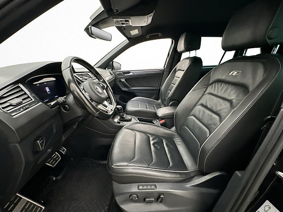 Volkswagen Tiguan 10 of 30
