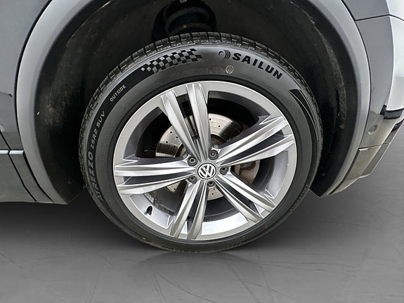 Volkswagen Tiguan 30 of 30