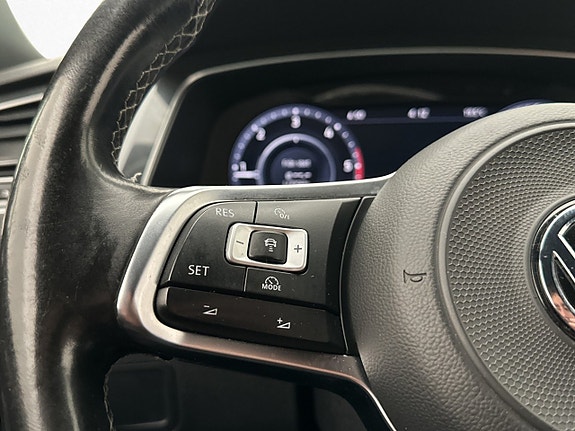 Volkswagen Tiguan 22 of 30