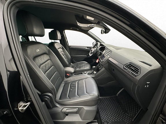 Volkswagen Tiguan 12 of 30