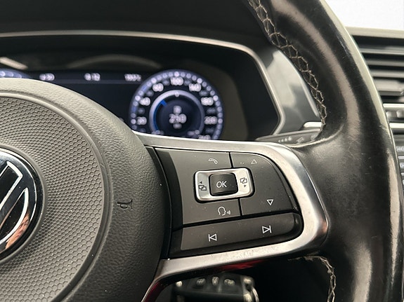 Volkswagen Tiguan 24 of 30