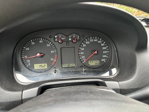 Volkswagen Golf IV 4 of 6