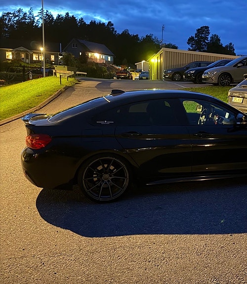 BMW 428i 3 of 12