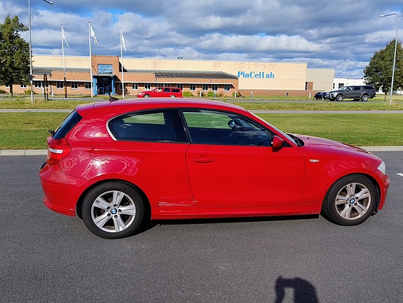 BMW 116i 4 of 5