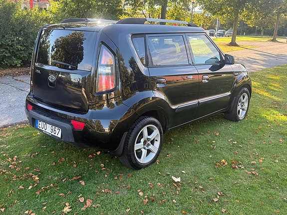 Kia Soul 2 of 10