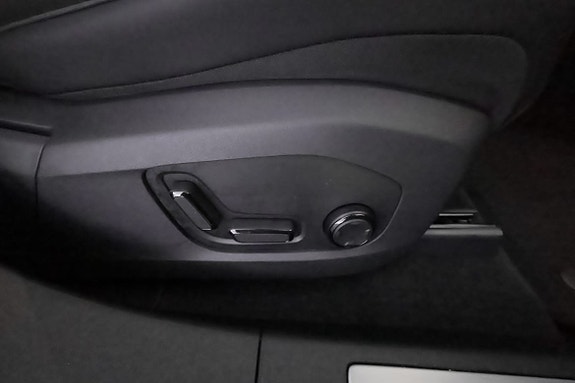 Polestar 4 27 of 30