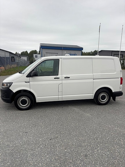 Volkswagen Transporter 15 of 16