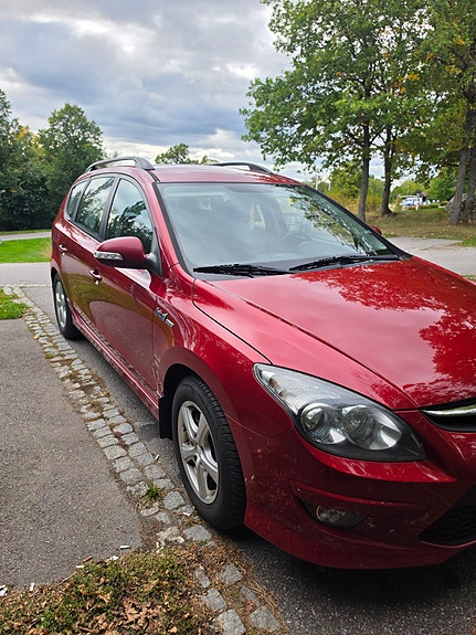 Hyundai i30 7 of 8