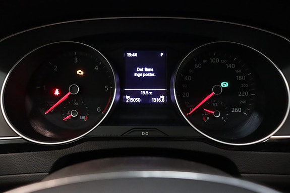 Volkswagen Passat 19 of 19