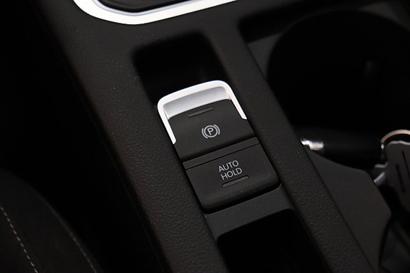 Volkswagen Passat 15 of 19