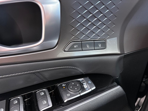 Kia Sorento 10 of 13