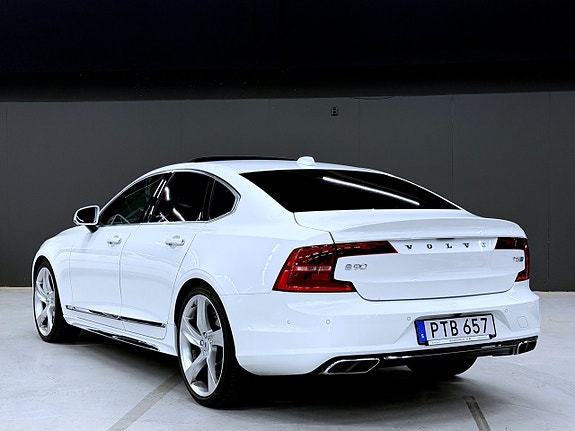 Volvo S90 11 of 30