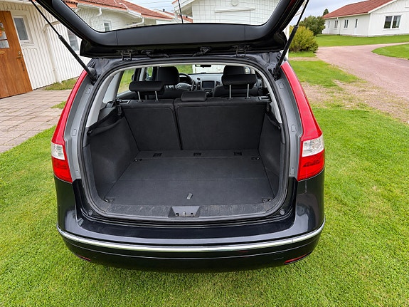 Hyundai i30 3 of 10