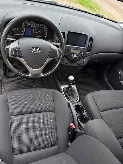 Hyundai i30 6 of 10