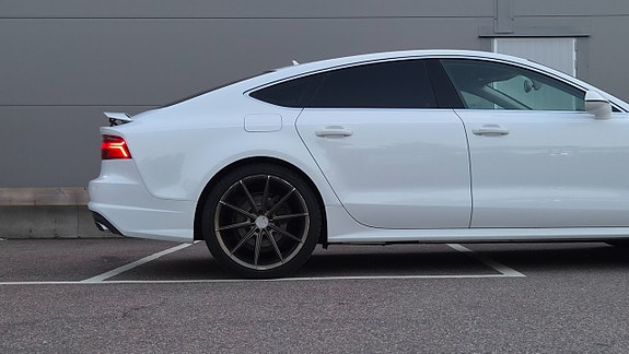 Audi A7 9 of 15