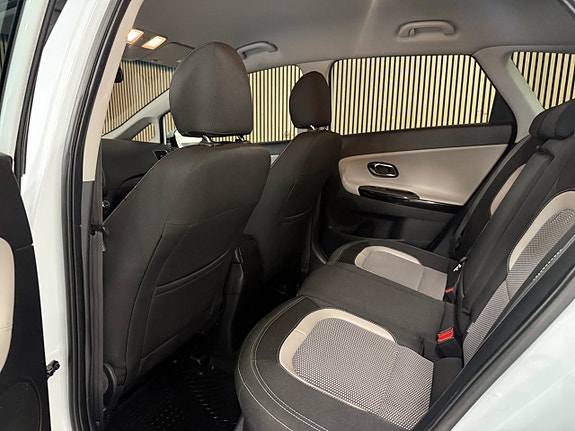 Kia Ceed 12 of 24