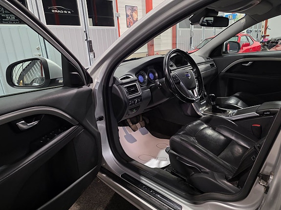 Volvo V70 6 of 19