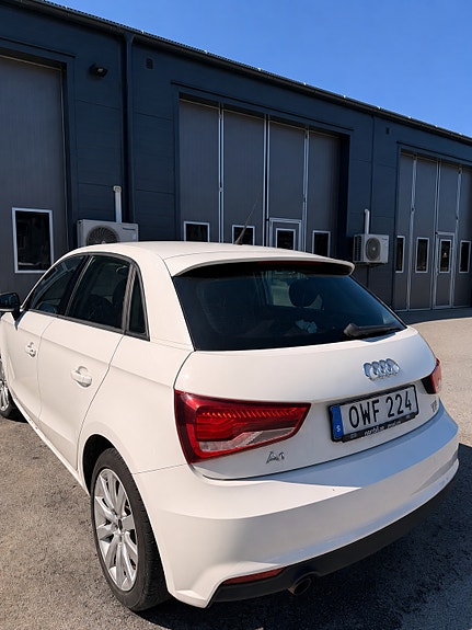 Audi A1 4 of 8