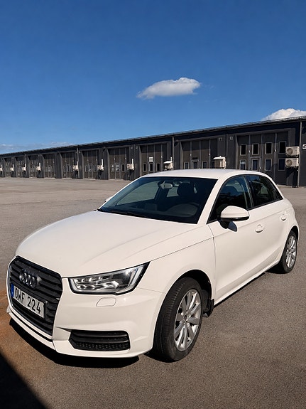 Audi A1 2 of 8