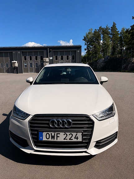 Audi A1 3 of 8