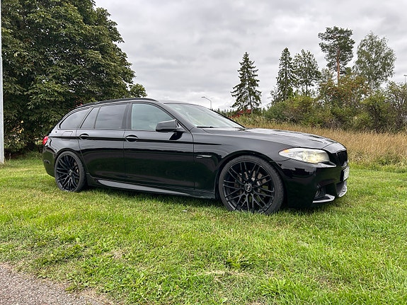 BMW 525d 3 of 6