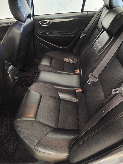 Volvo S60 4 of 4