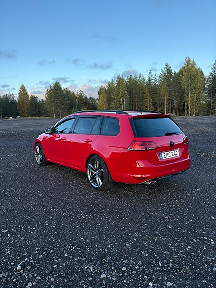 Volkswagen Golf VII 3 of 8